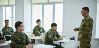 Четыре поколения военной доблести: в Петропавловске потомки героев продолжают путь предков