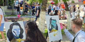 Жителей Петропавловска познакомили с творческим наследием всемирно известного земляка Владимира Третчикова