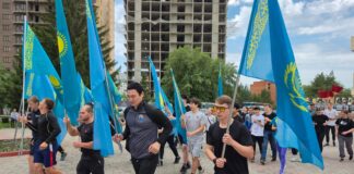 Праздничный забег прошел в Петропавловске в честь Дня государственных символов РК