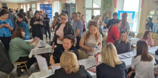 Более 40 работодателей приняли участие в ярмарке вакансий в Петропавловске